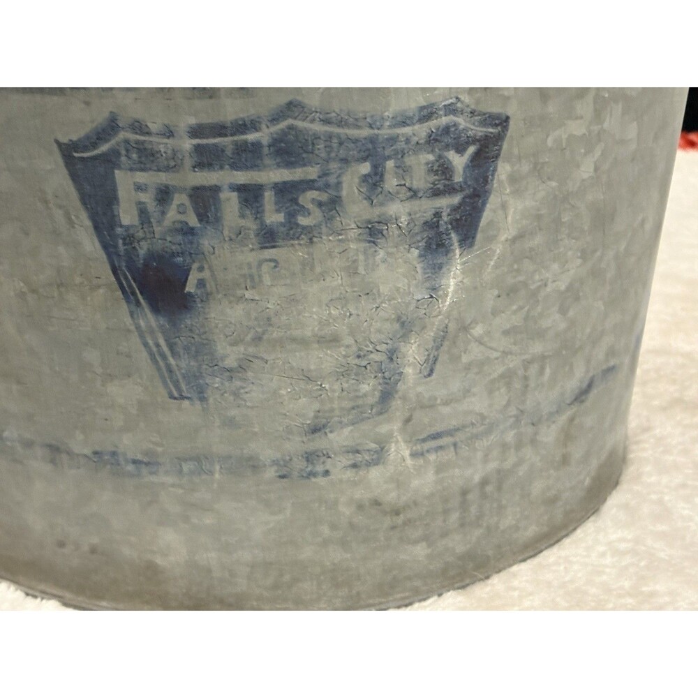 Vintage Falls City Air Breather 810-G Galvanized Minnow Bait Bucket Complete